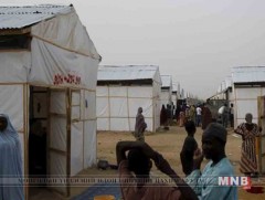 Дүрвэгсдийн хуаранг бөмбөгдсөний улмаас 52 хүн амиа алджээ