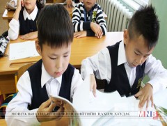 Өмнөговьд шинэ сургууль нээлтээ хийлээ 