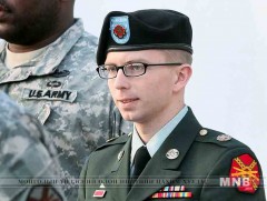 Челси Мэннингийн ялыг 7 жил хүртэл бууруулж, ялыг нь хөнгөлнө