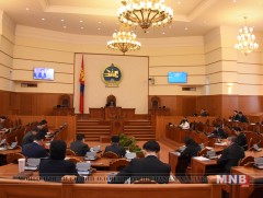 Ерөнхийлөгчийн сонгуулийн тухай хуулийн төслийг буцаалаа