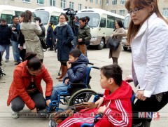 Хөгжлийн бэрхшээлтэй хүүхдүүд тэргэнцэртэй боллоо