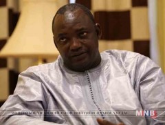 Гамби улсын шинэ ерөнхийлөгч эх орондоо ирлээ