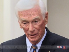 Сансрын нисгэгч Жин Сернан таалал төгслөө 