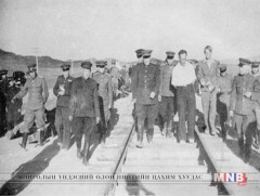 1953 оны энэ өдөр төмөр зам тавих хэлэлцээр байгуулагджээ 