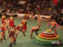 Хоёрын даваа эхэллээ