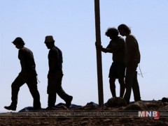 Еврейн суурингуудыг хуульчлан зөвшөөрөх хуулийг эсэргүүцэгчид дээд шүүхэд хандлаа 