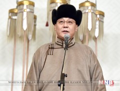 Монгол түмнийхээ заяа, буяныг даатган мандал өргүүлэв