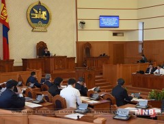 Хуулийн төслүүдийг баталлаа 