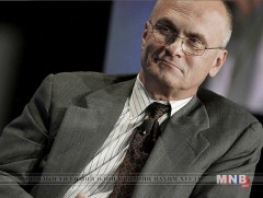 АНУ-ын Хөдөлмөрийн сайдад нэр дэвшигч Эндрю Пуздерийн нэрийг эргүүлэн татлаа 