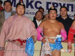 Улсын арслан Р.Пүрэвдагва, улсын гарьд Б.Гончигдамба нарыг үзэгчид хамгийн их дэмжиж байна