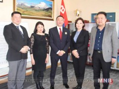 Ч.Идэрчулуун, Б.Алтанцэцэг нар энгэрээ гоёлоо 