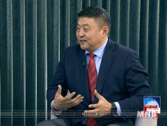 ЯВЛАА ИРЛЭЭ: ЭМЯ-ны Төрийн нарийн бичгийн дарга  Д.Очирбат 