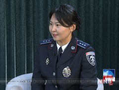 ЯВЛАА ИРЛЭЭ: Цагдаагийн ахлах дэслэгч  Б.Оюунчимэг