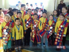 Багануурын багачууд оюун ухааны аваргаа тодруулав