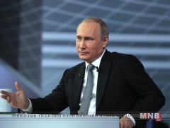 Путин: 2018 он гэхэд эмч нарын цалинг бүс нутгийн дунджаар 200 хувиар нэмэх боломжтой 