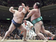 Өнөөдрөөс эхлэн тэргүүлэгчдийн эгнээнд өөрчлөлт орох нь мэдээж