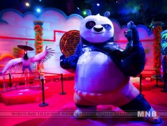 Макаод цас мөсөн урлалын үзэсгэлэн зохион байгуулагдаж байна