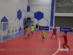 Хүндхэн тоглолт болсон ч 