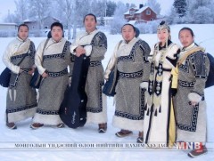 “Хөсөгтөн” хамтлаг НҮБ-ын танхимд тоглолтоо зохион байгуулжээ