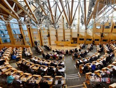 Шотландын парламент тусгаар тогтнолын асуудлаар бүх нийтийн 2 дахь санал хураалт явуулахыг дэмжин ..