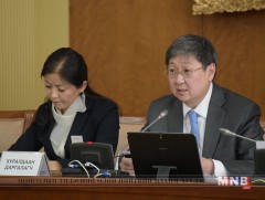 2017 оны төсвийн хүрээний мэдэгдэл, 2018-2019 оны төсвийн төсөөллийн тухай хуулийн төслийг хэлэлцлээ