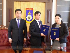 Өмнөговь аймгийн удирдлагууд ШУТИС-тай хамтран ажиллах гэрээ байгууллаа