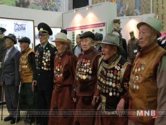 Ахмад дайчин орон сууцтай боллоо