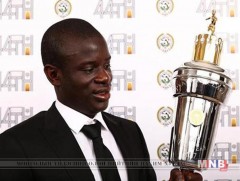 Нголо Канте оны шилдэг тоглогчоор шалгарчээ