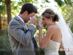 Хуримын даашинзтай сүйт бүсгүйгээ харсан эрчүүд...