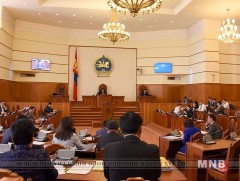 Үндэсний хөтөлбөр батлах тухай тогтоолын төслийг хэлэлцэв