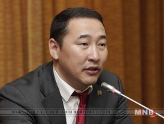 Эдийн засгийн чуулганыг хойшлууллаа