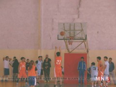 Сүхбаатар дүүргийн залуус сагсан бөмбөгөөр өрсөлдлөө