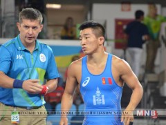 Манай 10 бөх аваргаллаа