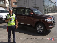 Жолооч таны авто машиндаа авч явах ёстой иж бүрдэл