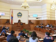 Үндсэн чиглэл батлах тухай тогтоолын төслийн анхны хэлэлцүүлгийг хийж эхэллээ