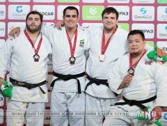 Б.Тэмүүлэн ганцаараа хүрэл медаль хүртэв