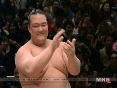 Кисэносато хамгийн нэр хүндтэй гэгддэг зүүн жигүүрийн манлайд бичигджээ