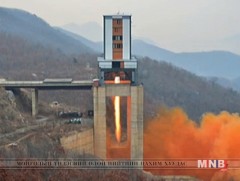 Умард Солонгос шинэ төрлийн пуужингийн хөдөлгүүрийн туршилт хийжээ 