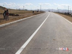 Улаанбаатар-Дархан чиглэлийн замыг дөрвөн эгнээ болгоно 