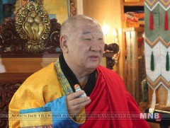 Д.Чойжамц: Төгрөгийг уул овоонд өргөхгүй байх нь зохистой