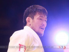 Д.Амартүвшин гуравдугаар тойргийн барилдаандаа ялагдав