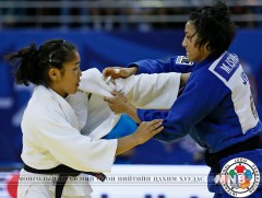 Л.Энхрийлэн эхний тойрогтоо Казахстаны бөхийг ялав