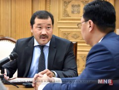Ерөнхий сайд Ж.Эрдэнэбатад жижиг дунд үйлдвэрлэлийг хөгжүүлэх санал хүргүүллээ