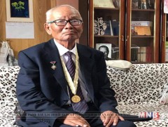 Д.Нямаа “Дэлхийн гайхамшигт яруу найрагч” хэмээх шагнал хүртжээ