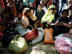 Мьянмарын Рохингя үндэстнүүд Бангладеш руу дүрвэж байна   