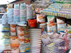 Говь-Алтайд “Алтан тариа” дээд гурил 27-28 мянган төгрөгийн үнэтэй байна