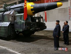 Умард Солонгос АНУ-ын агаарын цэргийн баазад пуужингийн цохилт өгнө хэмээн сүрдүүллээ