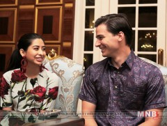 Малайзын гүнж хуримаа хийлээ 