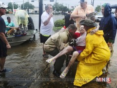 Далайн хар шуурганы улмаас Техасын эрэг орчмын бүс нутгуудад үерийн гамшиг тохиож байна 
