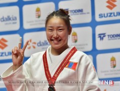 Б.Мөнгөнчимэг Ц.Мөнхзаяагийн хариуг авч, хүрэл медаль хүртлээ